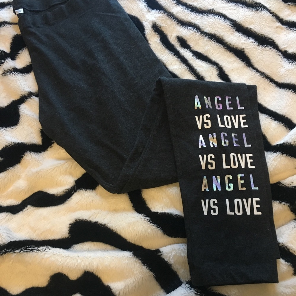 Victoria’s Secret Holo Graphic Leggings